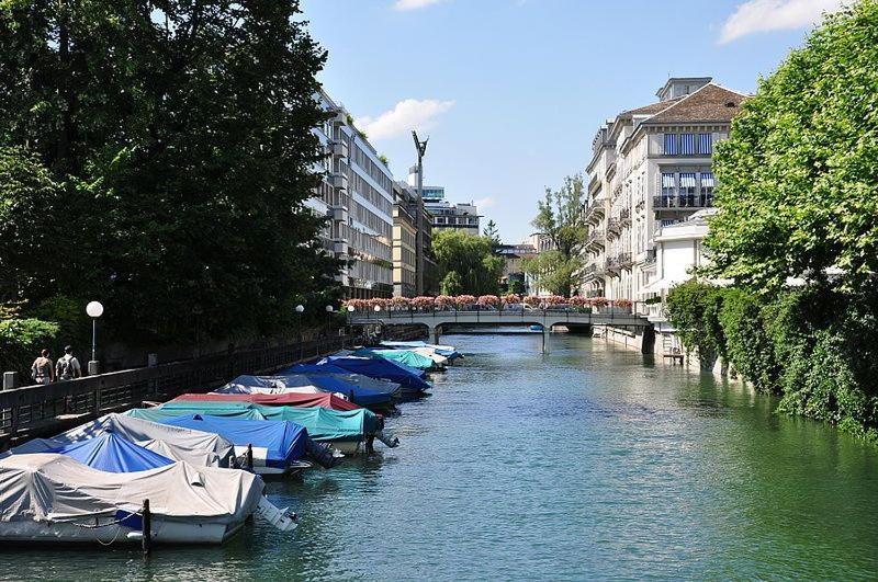 Maisonette Riverside Apartment Zurich Exterior photo